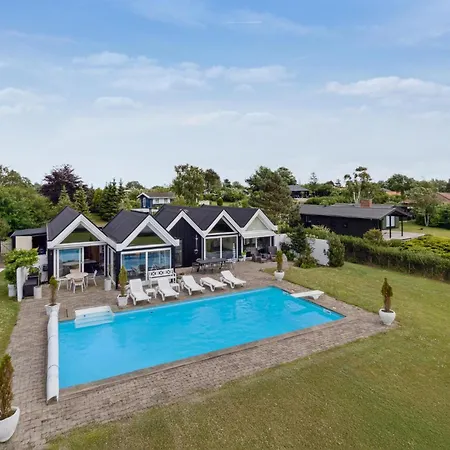 Lovely In With Sauna Holiday home *